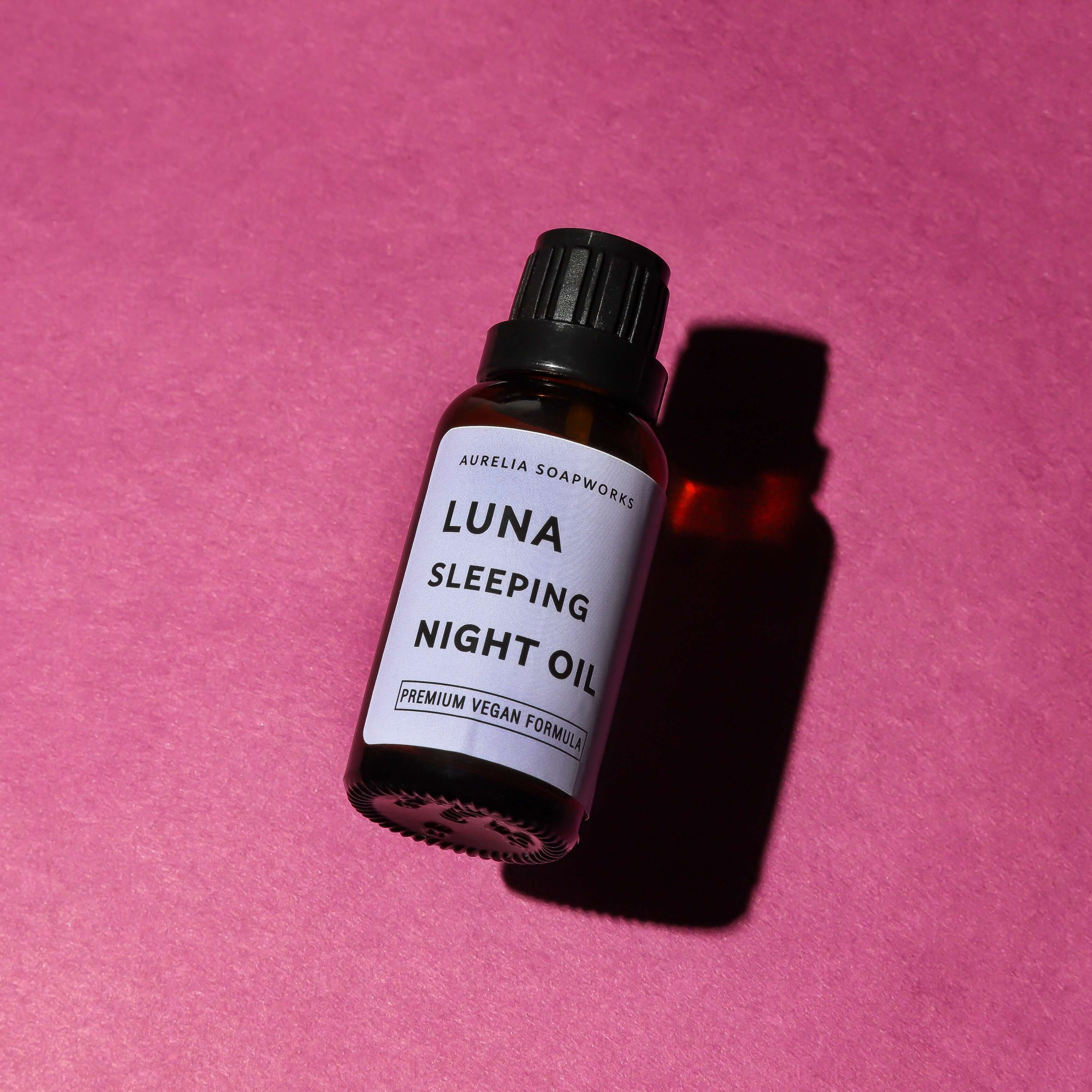 Luna sleeping night oil